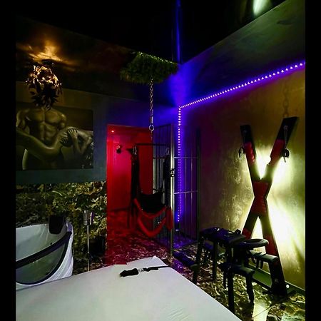 Love Room Bucareste Exterior foto