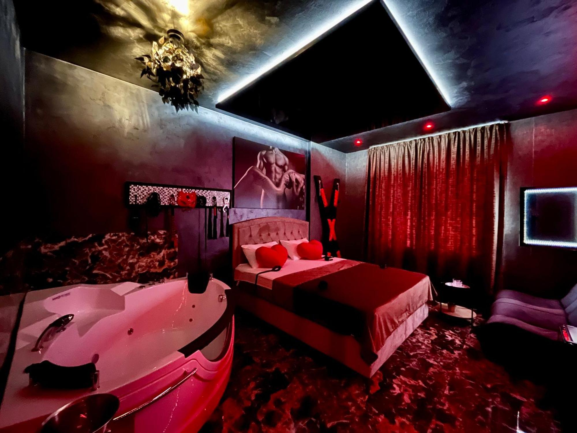 Love Room Bucareste Exterior foto