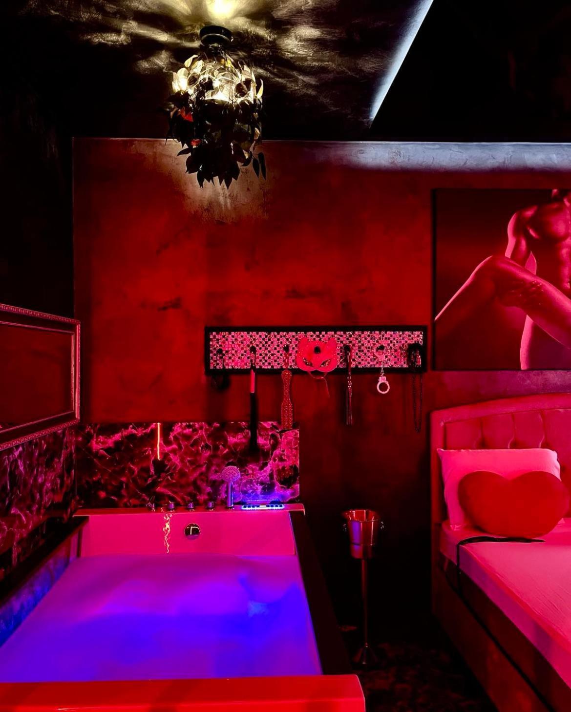 Love Room Bucareste Exterior foto